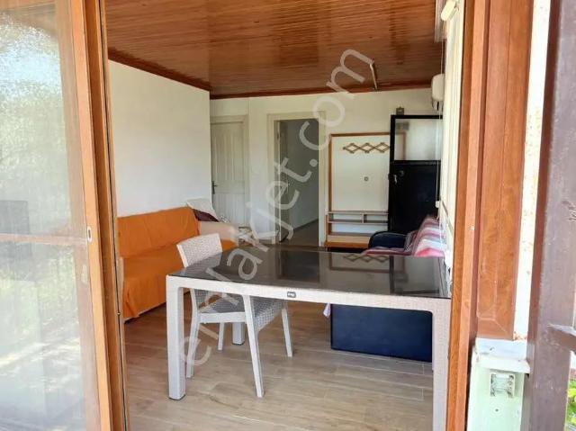 Akyaka'ya 2 Km Kiralık Bahçeli Daire