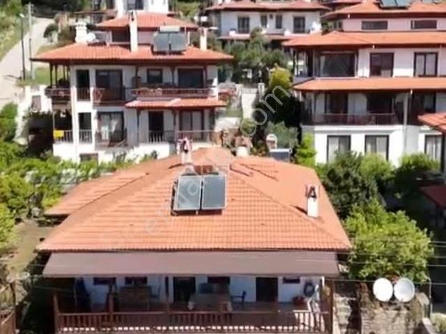 Akyaka' Da Muhteşem Deniz Manzaralı Müstakil Ev
