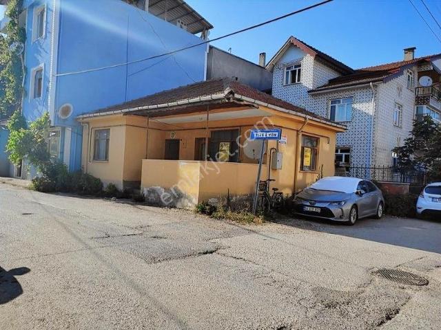 Akyazı Nur Emlaktan Satılık Müstakil Ev 1+1 Oda 60 M2 Arsa 113 M