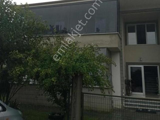 Akyazı Ömerciklerde Merkezi Konumda Kiralık 2+1