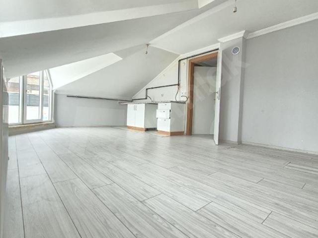 AKYOL SOKAK 1+1 KİRALIK 55 M