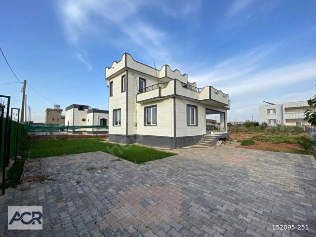 AKZİYARETTE VİLLA KONSEPTLİ, GENİŞ TERASLI, YAZLIK EV 1.000 m