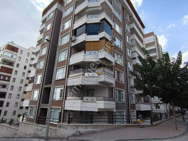 Akziyaret Emlaktan Kiralık 4+1 Arakat