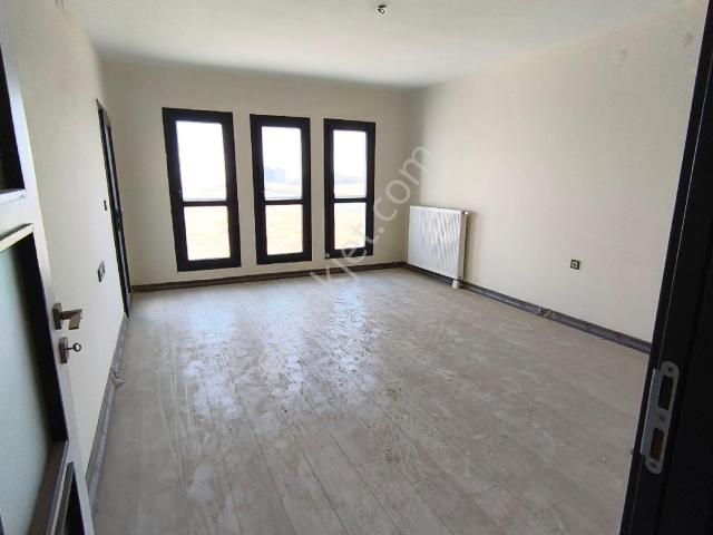 Akziyaret Emlak Tan Kiralık 3+1 Arakat