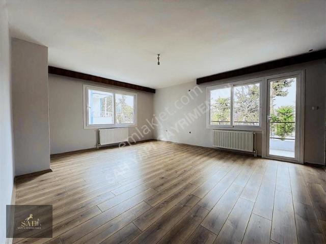 Şah Yapı'dan Valilik Civarı Doğalgazlı Geniş 3+1 Kiralık Daire