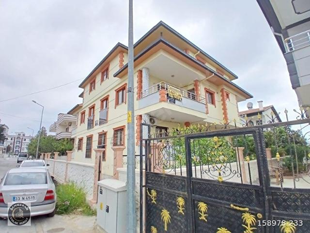 ŞAHMERAN'DAN ALTAYLILAR MAHALLESİNDE SATILIK 4+1 LÜKS TRİBLEX DAİRELER