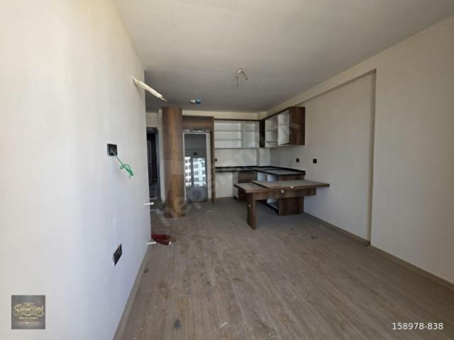 ŞAHMERAN'DAN TARSUS F.ÇAKMAK MAH. TARSU YANI 65 M2 SATILIK 1+1 DAİRE