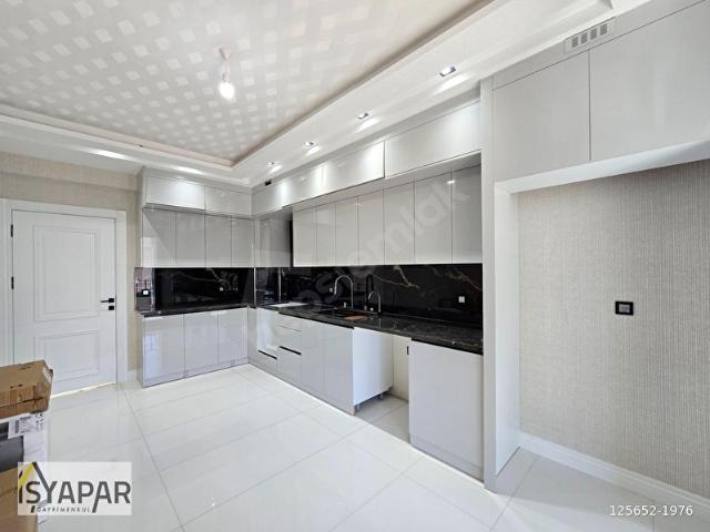 AHMET YESEVİ CADDESİNE YAKIN İŞYAPAR GAYRİMENKULDEN ULTRA LÜX GENİŞ 3+1 DAİRELER