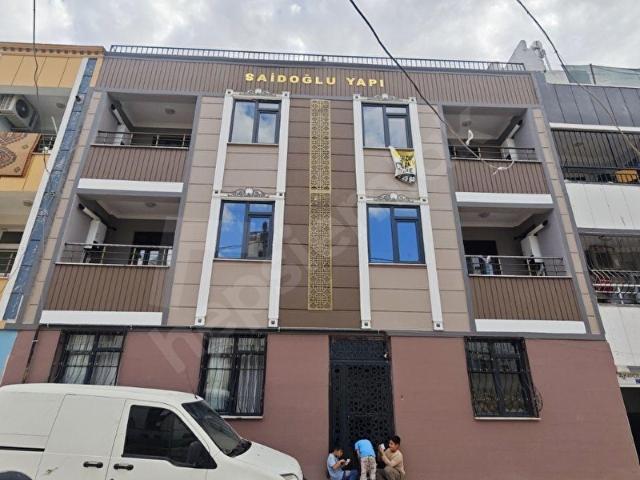 AHMET YESEVİDE CAZİBE ARKASİNDA SIFIR 2+1 DAİRELER