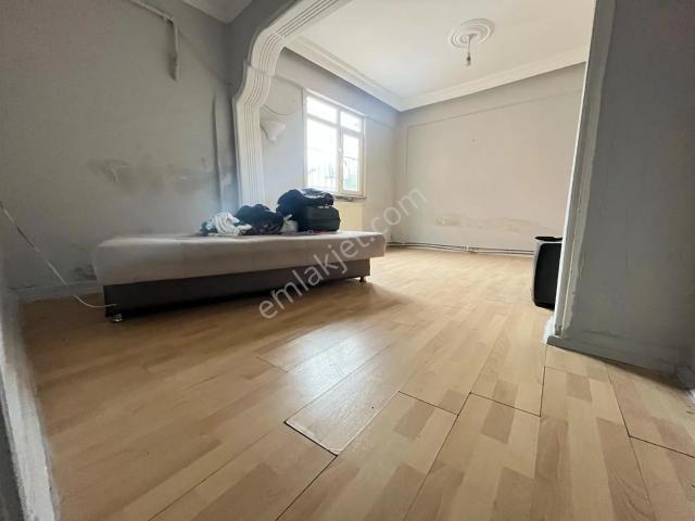 Ahmet Yesevi Mahallesinde Geniş Ve Kullanışlı 1.5+1 Kiralık Daire