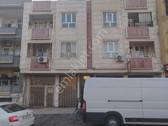 Ahmet Yesevi Mahallesi'nde Satılık 3+1 Temiz Daire