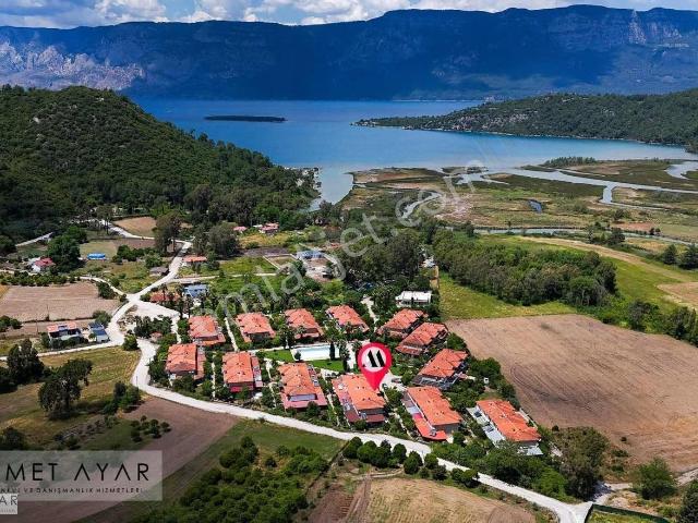 Ahmet Ayar Gayrimenkul'den Fırsat Fiyatıyla Satılık Köşe Villa