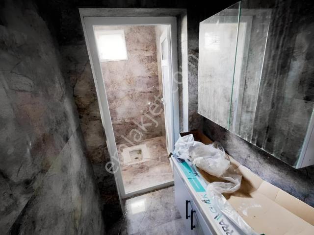 Ahmetli'gazi İlköğretimokulu Yanı Kiralık Daire