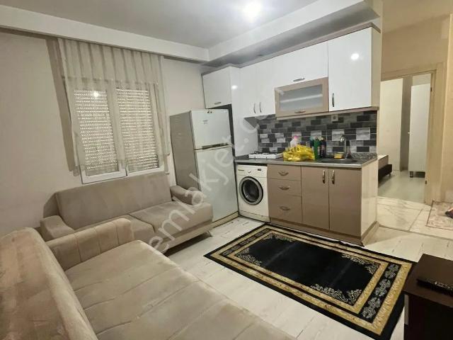 Ahatlıda 1+1 Katta Eşyalı Asansörlü Kiralık Daire