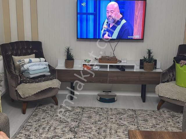 Ahatlı’da Doğalgazlı 3 + 1 Full Eşyalı Kıralık Daıre