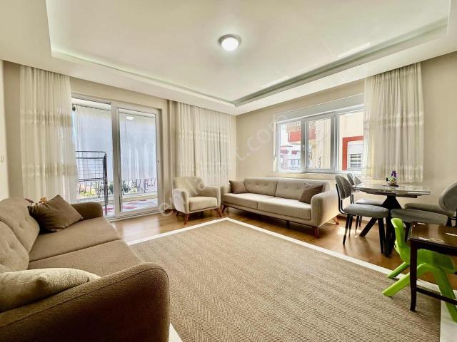 Ahatlı'da Site İçi Güney batı Cephe 95m2 2+1 Satılık Daire