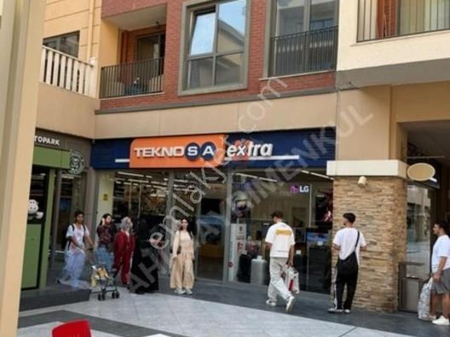 Ahi Group'tan Cadde 54'de Satılık Kısmi Eşyalı 1+0 Ofis