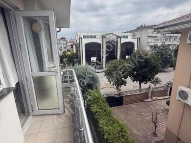 Ahi Group Gayrimenkul'den Çarşıda Satılık Eşyalı 1+1 Daire