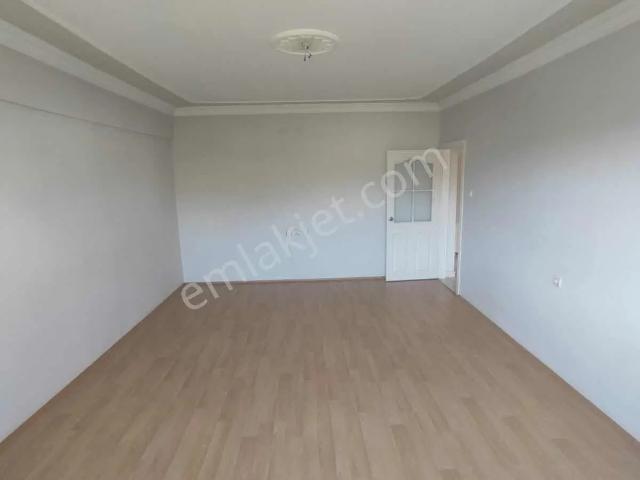 Ahi Evran'da 3+1 120 M2 E. Banyolu Kiralık Daire!