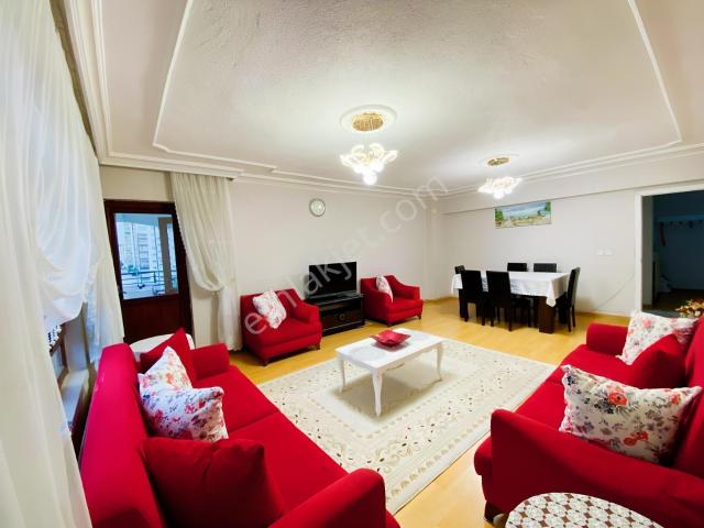 Ahimesut 'da Deniz Sitesinde Full Eşyalı Kiralık 2+1 Daire
