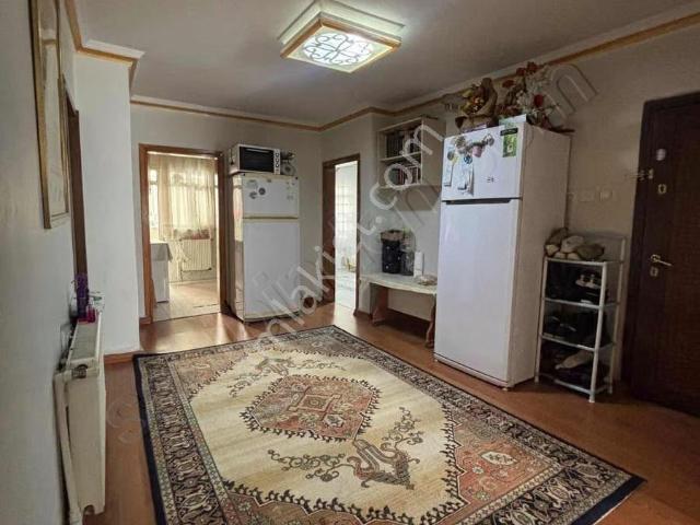Şahin Emlak. Orta Kat 3+1 Ferah Çift Cephe Çift Balkon