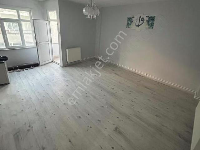 Şahin İnşaat. 1+1. ara Kat. 85m2. çift Cepheli.