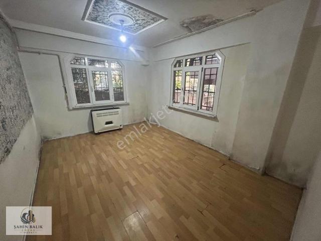 Şahin İnşaat. 2+1. kot 1. 90m2.