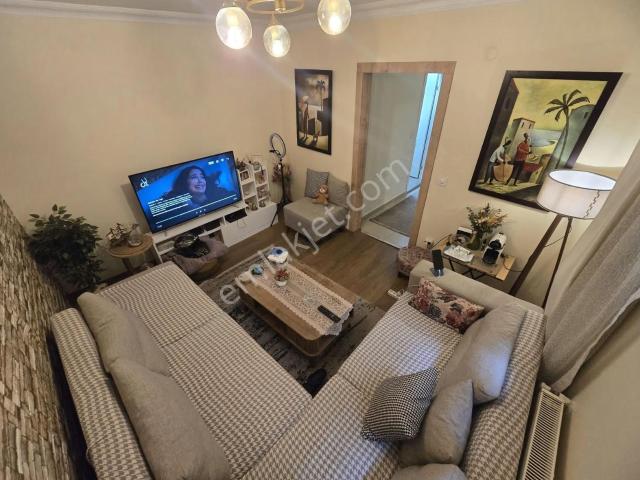 Şahin İnşaat. Kuruş Masrafsız Yeni Tadilatlı Bahçe Katı 2+1