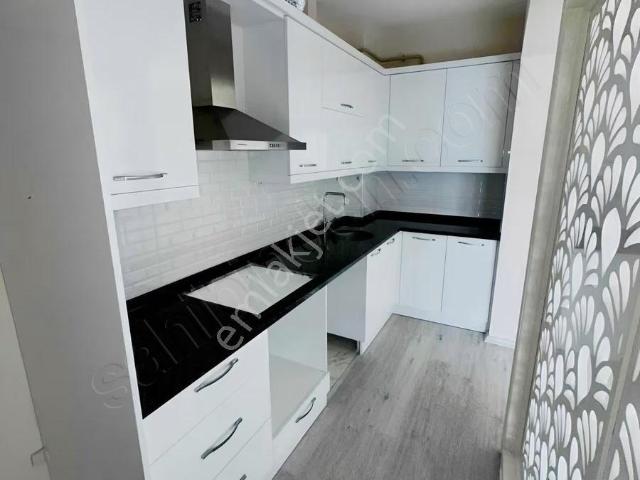 Şahincili Mah Beyaz Şehir Sitesi 3+1 7 Kat