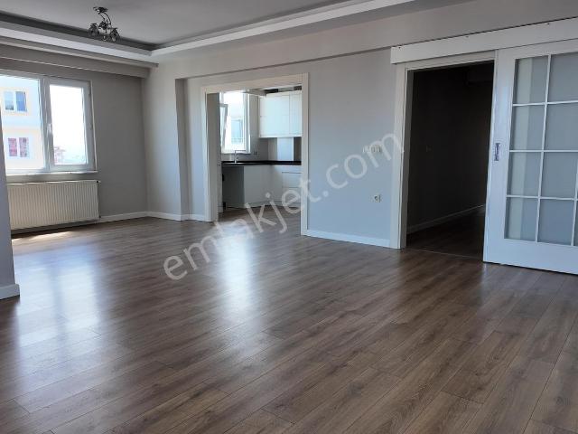 Şahincili Mahallesi Greenpark Sitesi'nde Manzaralı 3+1