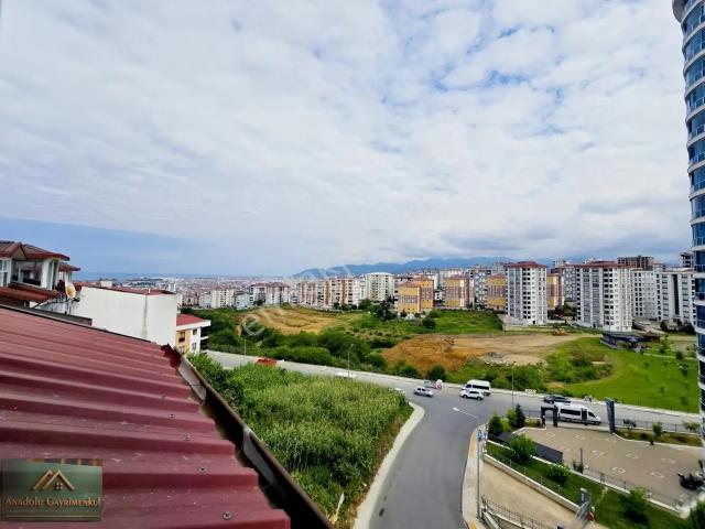 Şahincili Mahallesi Kiralık Çatıkat 3+1 Daire