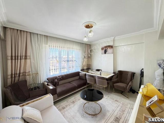 Şahintepe'de Ara Kat Ferah Cepheli 2+1 Satılık Daire