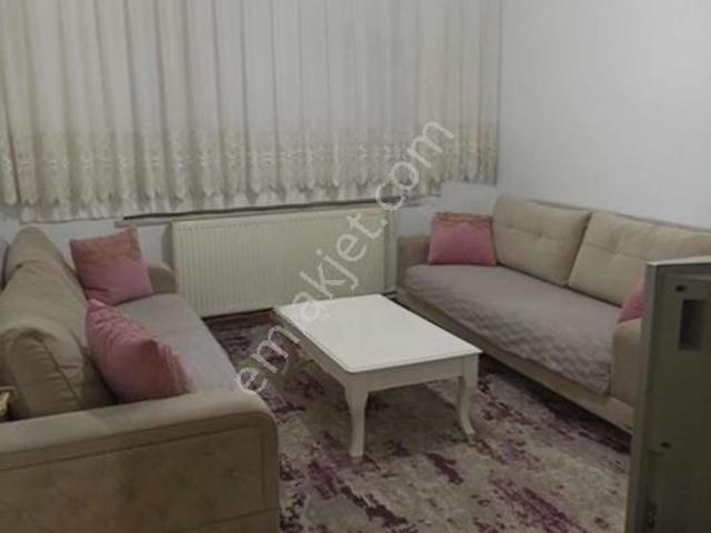 Şahlan Emlaktan Kiralık Çarşı İçerisinde Eşyalı Daire