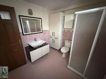 Şahlan Emlaktan Kiralık Arakat 3+1 Daire