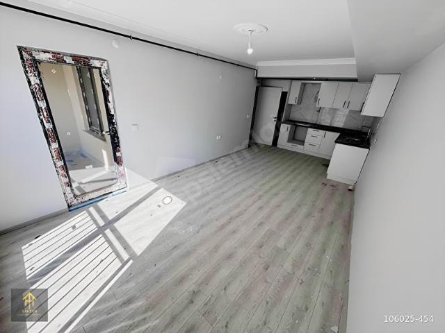 ŞAHTUR'DAN TEKİRDAĞ YAVUZ MAH.ÇARŞI MERKEZDE SATILIK 2+1 DAİRE