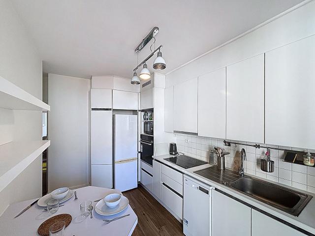 AINAY PLESSIER – T4 meublé de 69 m² avec balcons – LYON 02 CARNOT