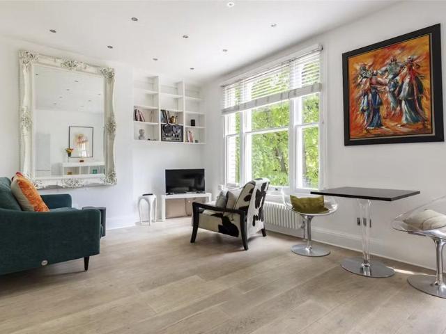 Ainger Road, Primrose Hill, NW3 2 bed flat to rent £5,500 pcm £1,269 pw