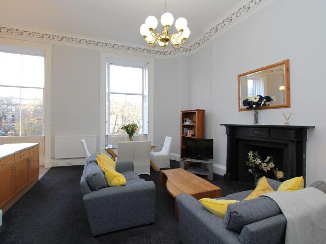 Ainslie Place, New Town EH3, 1 bed flat to rent, £1,700 pcm | PrimeLocation