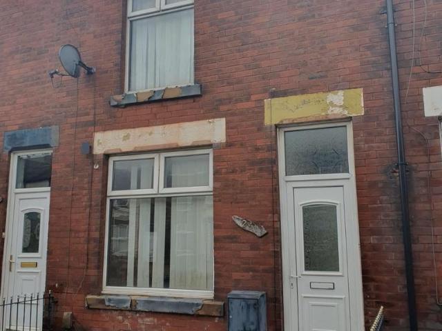 Ainsworth Lane, Bolton 2 bed terraced house to rent £850 pcm £196 pw
