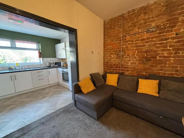 Ainsworth Road, Manchester M26 1 bed in a house share to rent £525 pcm £121 pw