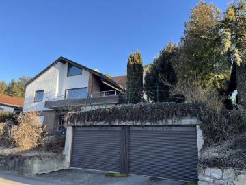 Aid. Deufringen: 5,5 ZW mit Terrasse und Garten