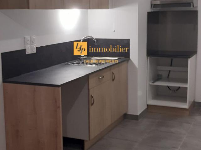 AIGUELONGUE T2 Terrasse 12m2 garage