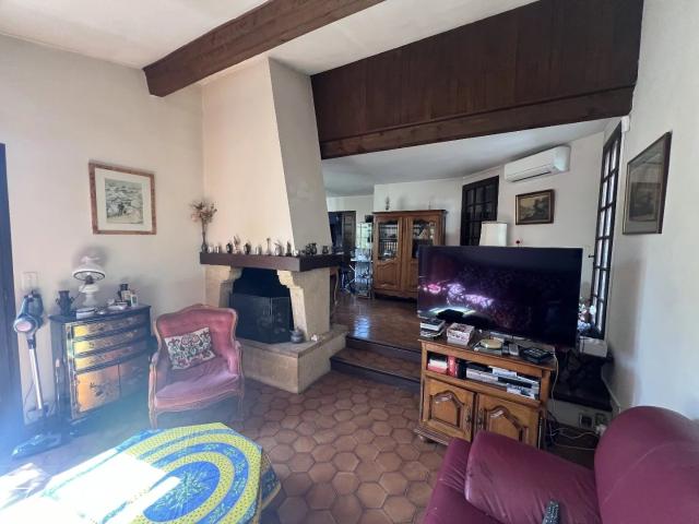 AIGUERELLES / NOUVELLE MAIRIE – Maison d’architecte 6 pièces ave