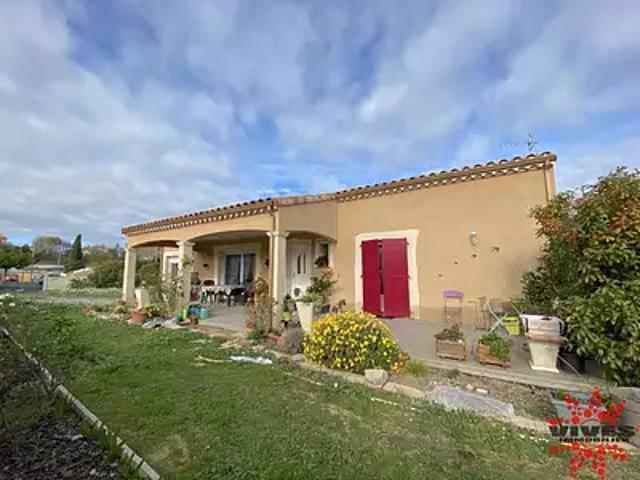 Aigues Vives 34210 Achat / Vente maison 4 pièces t4 au dernier étage terrasse