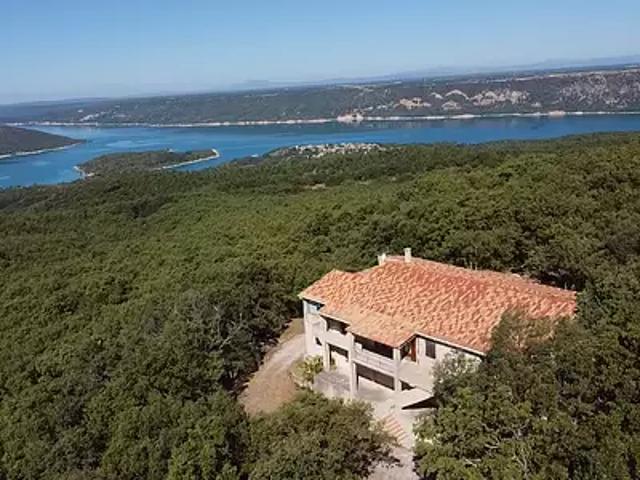 Aiguines 83630 Achat / Vente maison 5 pièces t5 terrasse