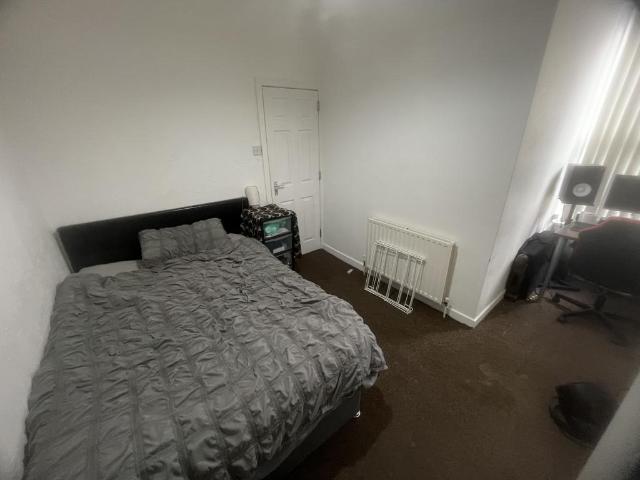 Aigburth Road, Liverpool, L17 1 bed in a house share to rent £500 pcm £115 pw