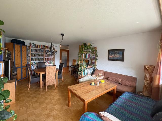 AIGNER 3 Zimmer Wohnung mit Loggia und Süd Ausrichtung in zentraler Lage von Wolfratshausen!