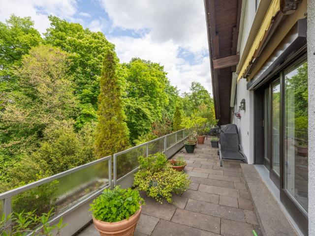 AIGNER Dachterrasse am Isarhochufer: Maisonettewohnung in priviligierter Lage in Harlaching