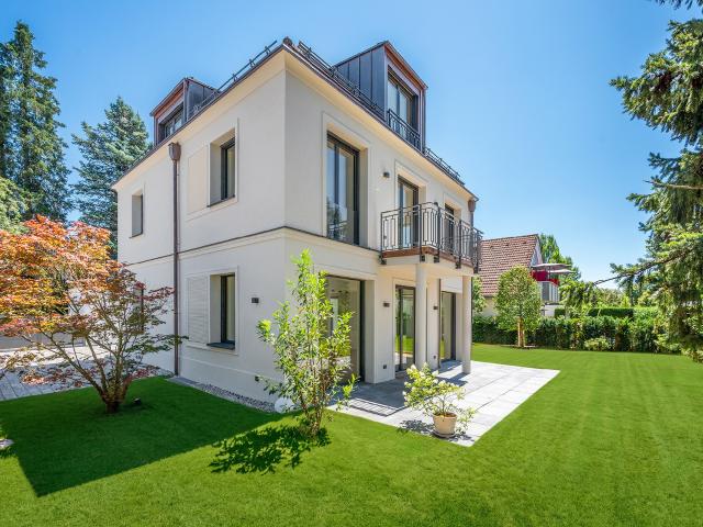 AIGNER Exklusives Architektenhaus in Pullach – Moderne Eleganz und hochwertige Ausstattung