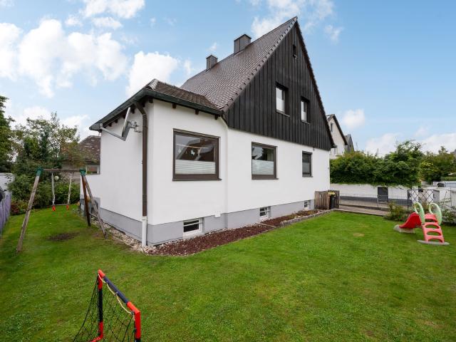 AIGNER Familienfreundliches Einfamilienhaus in ruhiger Lage von Dachau Süd!